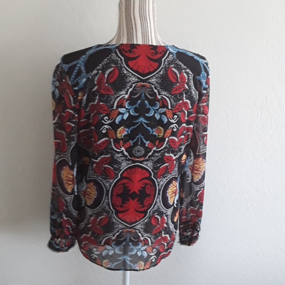 SOLD Alice + Olivia Printed Blouse - Picture 5 of 8